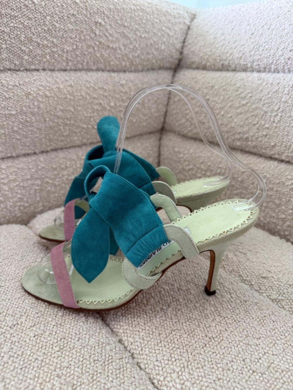 Extremely Rare Manolo Blahnik Sandals - Picture 3 of 7